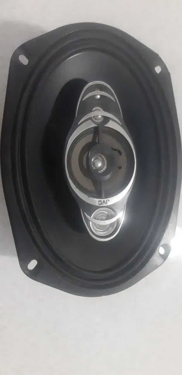 مانیتوروباند|صوتی و تصویری|قم, چهل درخت‎|دیوار