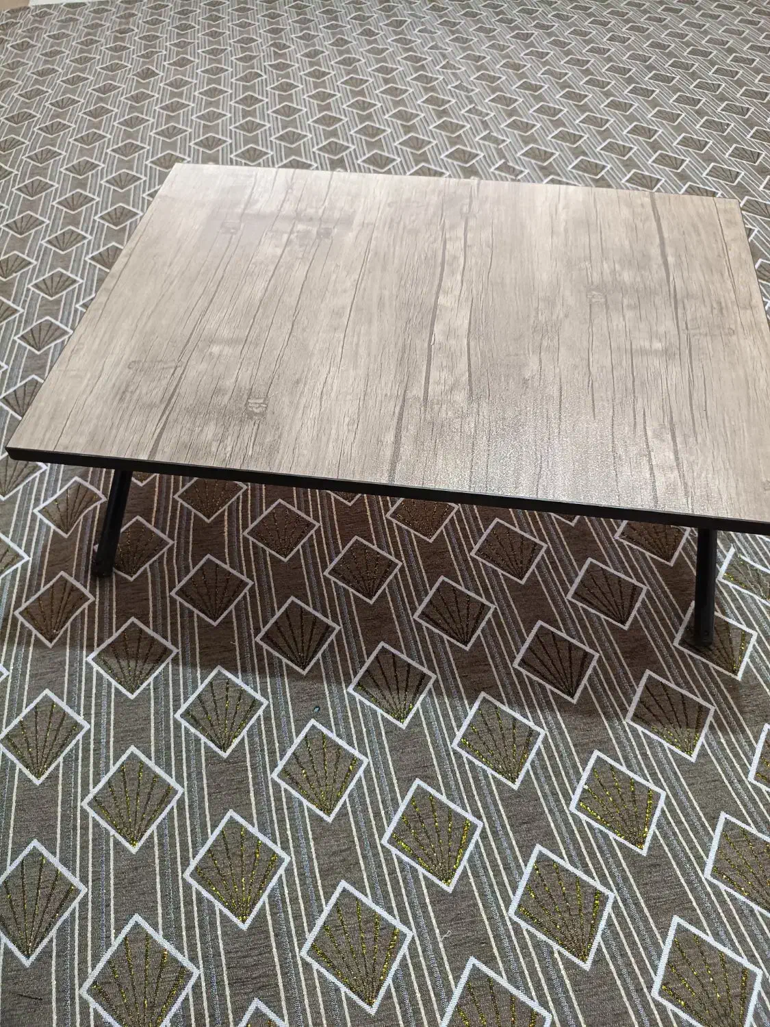 میز تحریر مدرن تاشو تمیز|میز تحریر و کامپیوتر|قم, شاه ابراهیم|دیوار