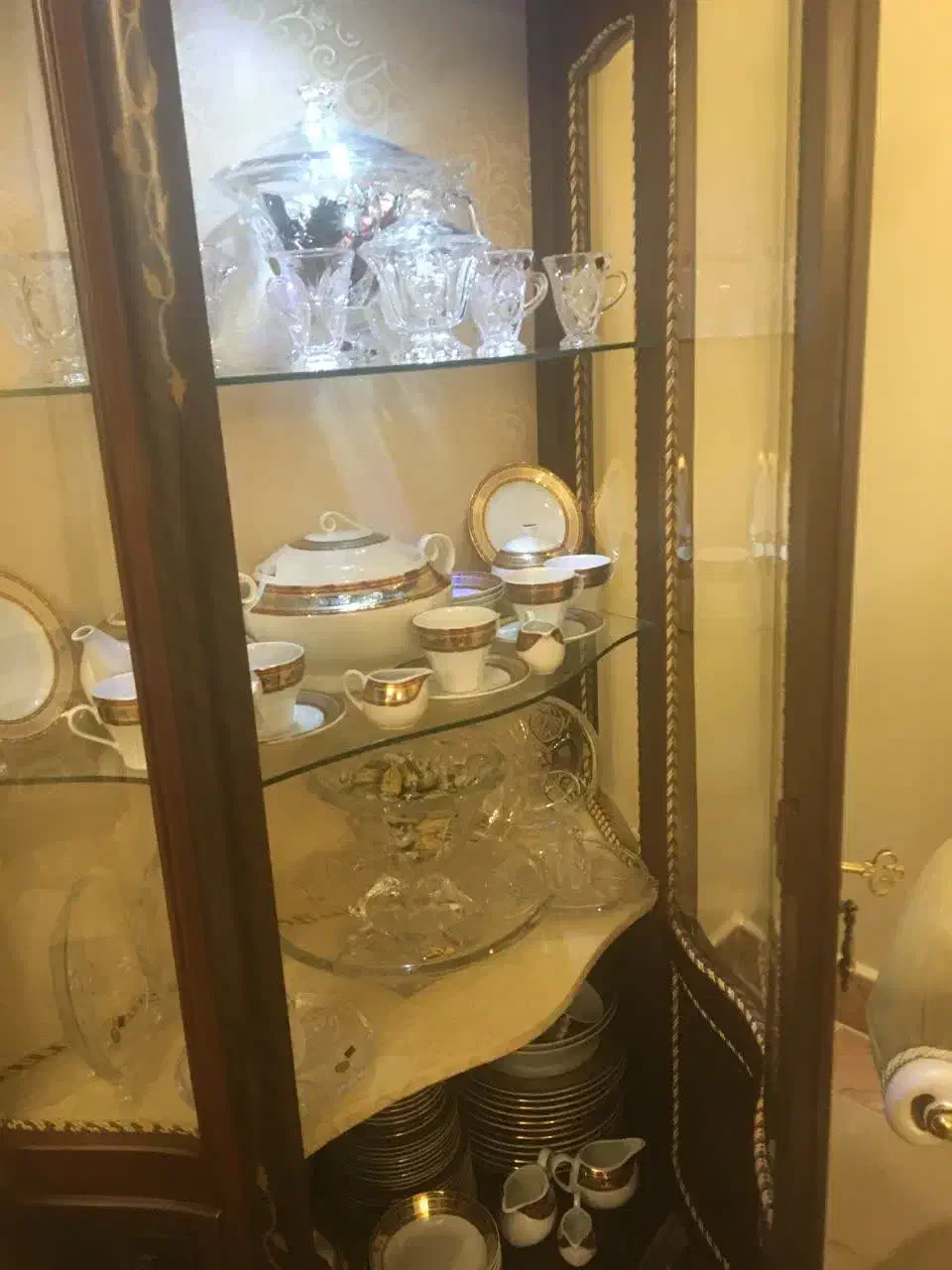 بوفه چوبی|بوفه، ویترین، کنسول|تهران, پرستار|دیوار