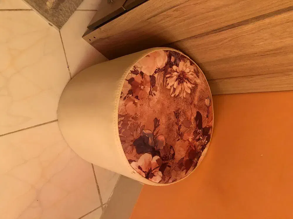 پاف|صندلی و نیمکت|دامغان, |دیوار