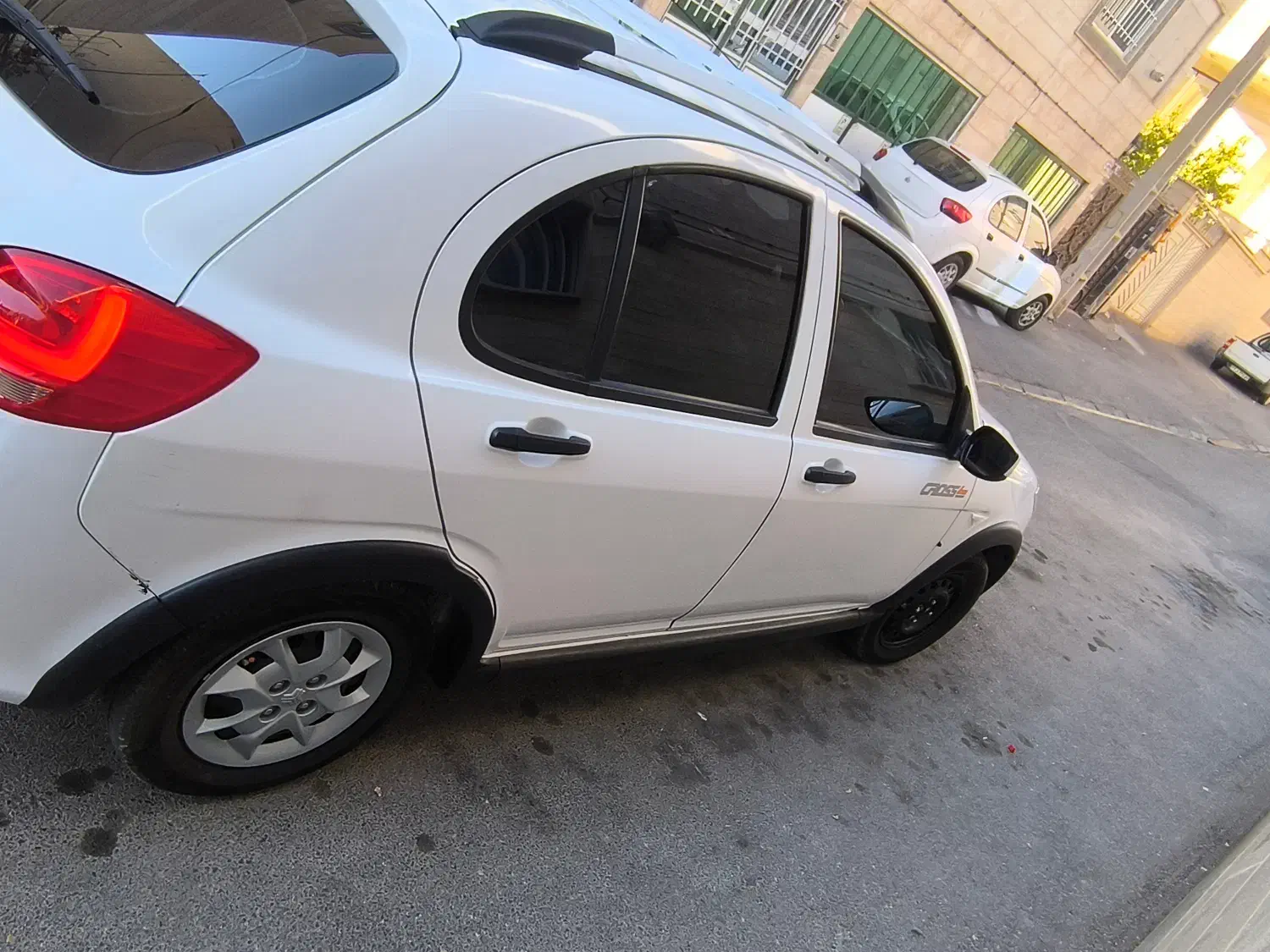 کوئیک معمولی ۱۴۰۱ تمیز|خودرو سواری و وانت|قم, دانش|دیوار