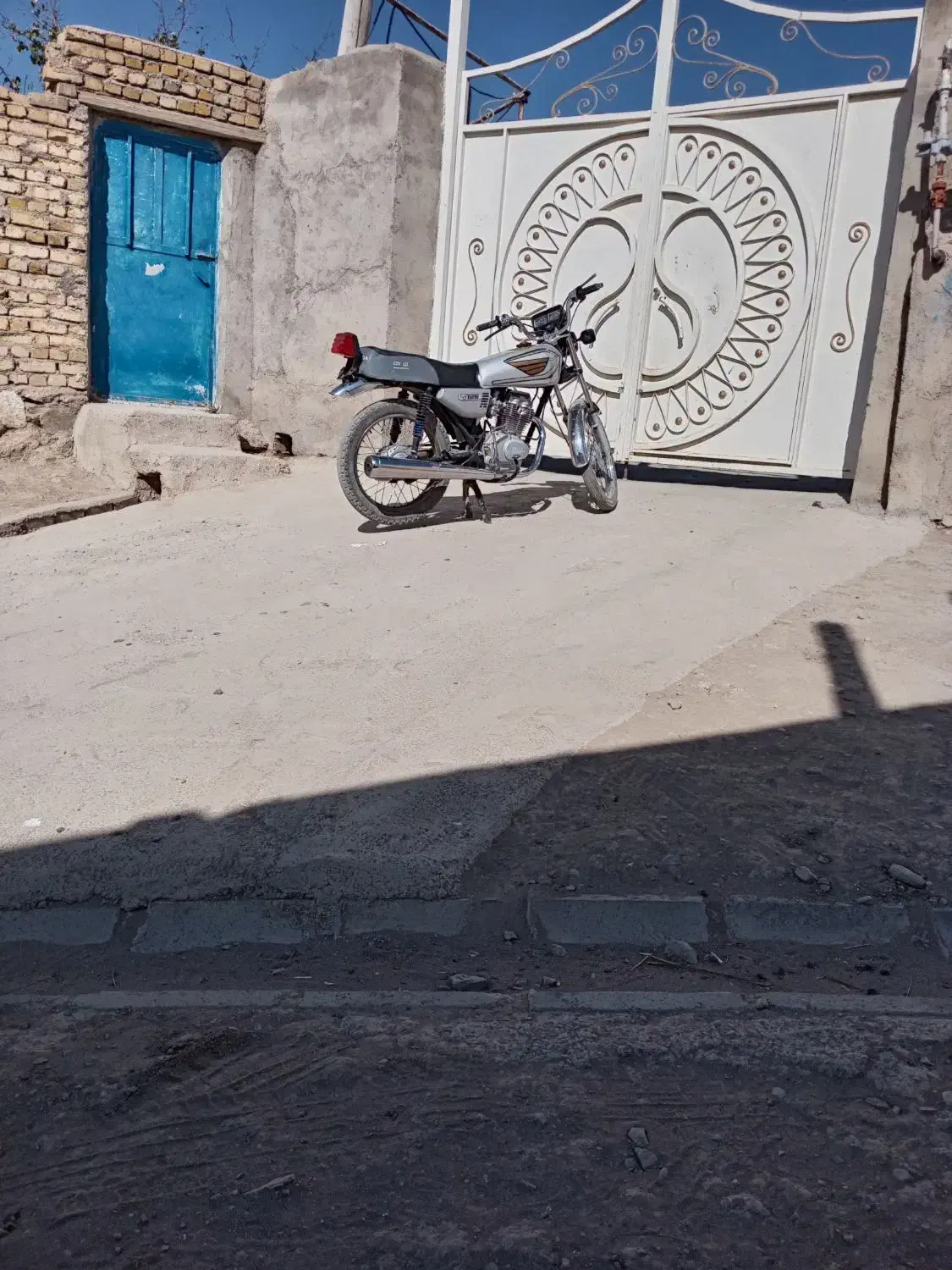 فروشی|موتورسیکلت|صائین قلعه, |دیوار