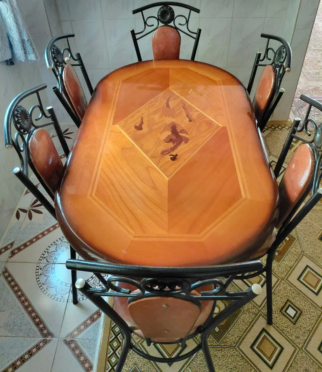 میز غذا خوری|میز و صندلی غذاخوری|قیدار, |دیوار