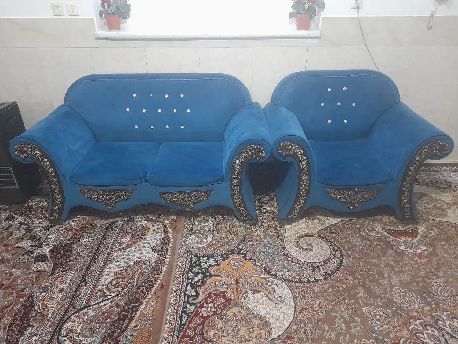 فروش مبل ۹ نفره کار کرده|مبلمان خانگی و میز عسلی|قم, شهرک امام حسین|دیوار