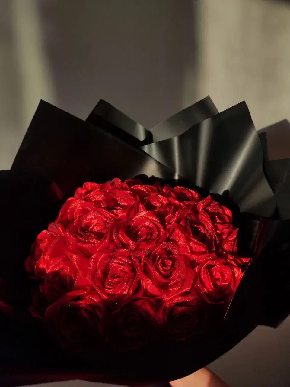 گل رز روبانی|گل مصنوعی|خرمدره, |دیوار