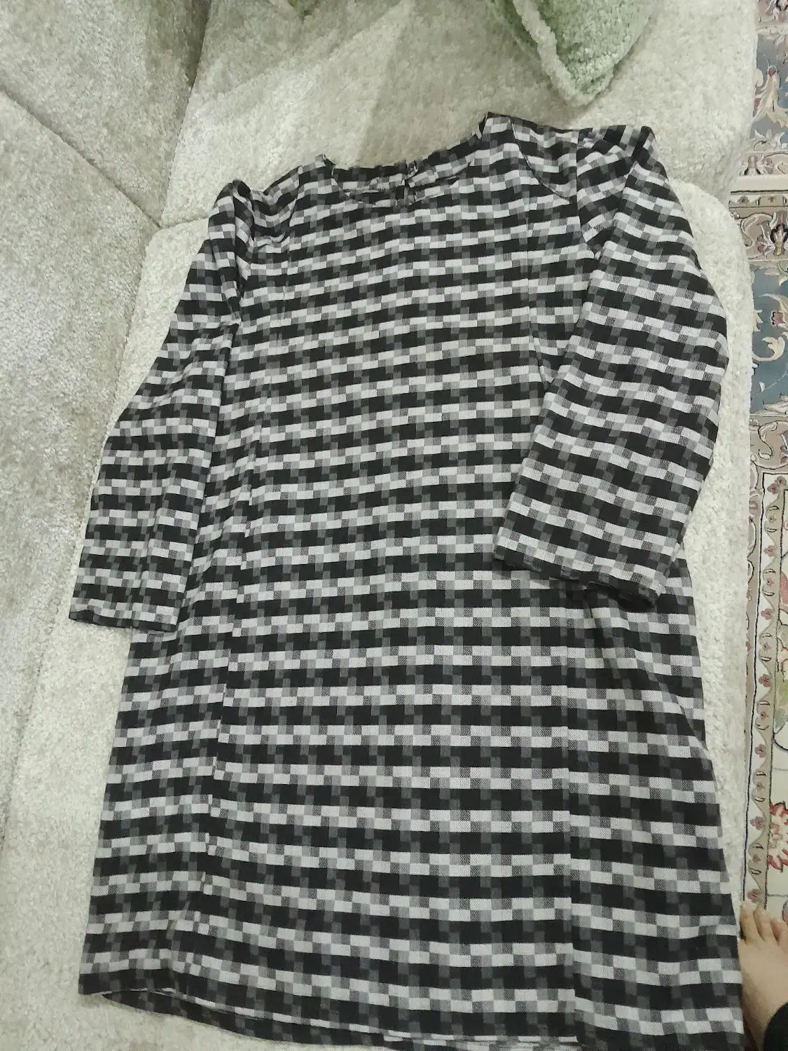 یه سری لباس دخترانه|کفش و لباس بچه|قم, باغ کرباسی|دیوار