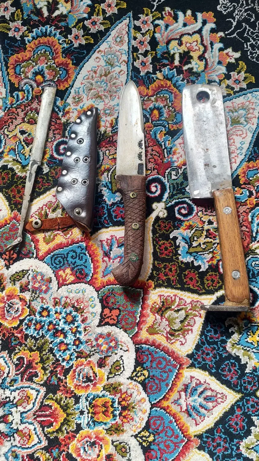 چاقو قدیمی قمی|کلکسیون اشیاء عتیقه|قم, ولیعصر|دیوار