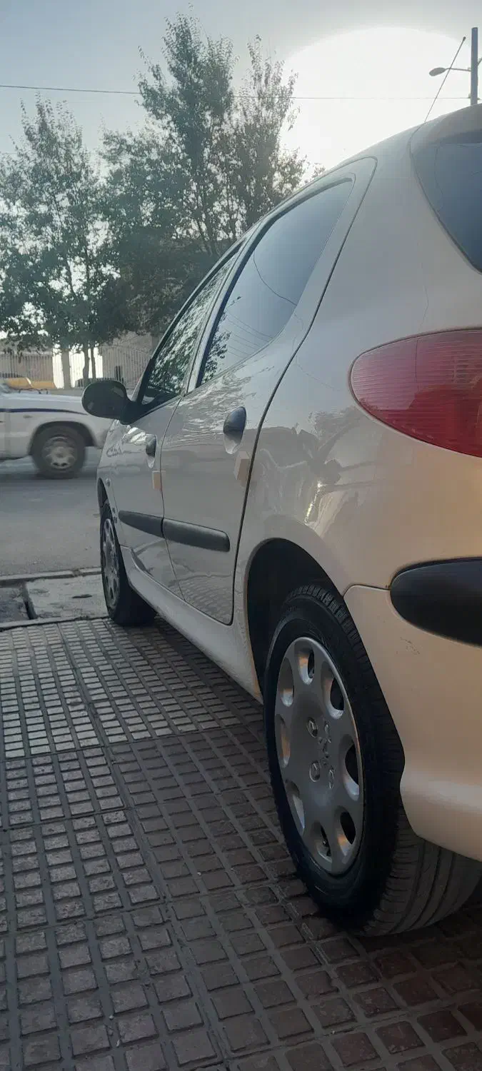 پژو206تیپ2|خودرو سواری و وانت|شیراز, ارم|دیوار