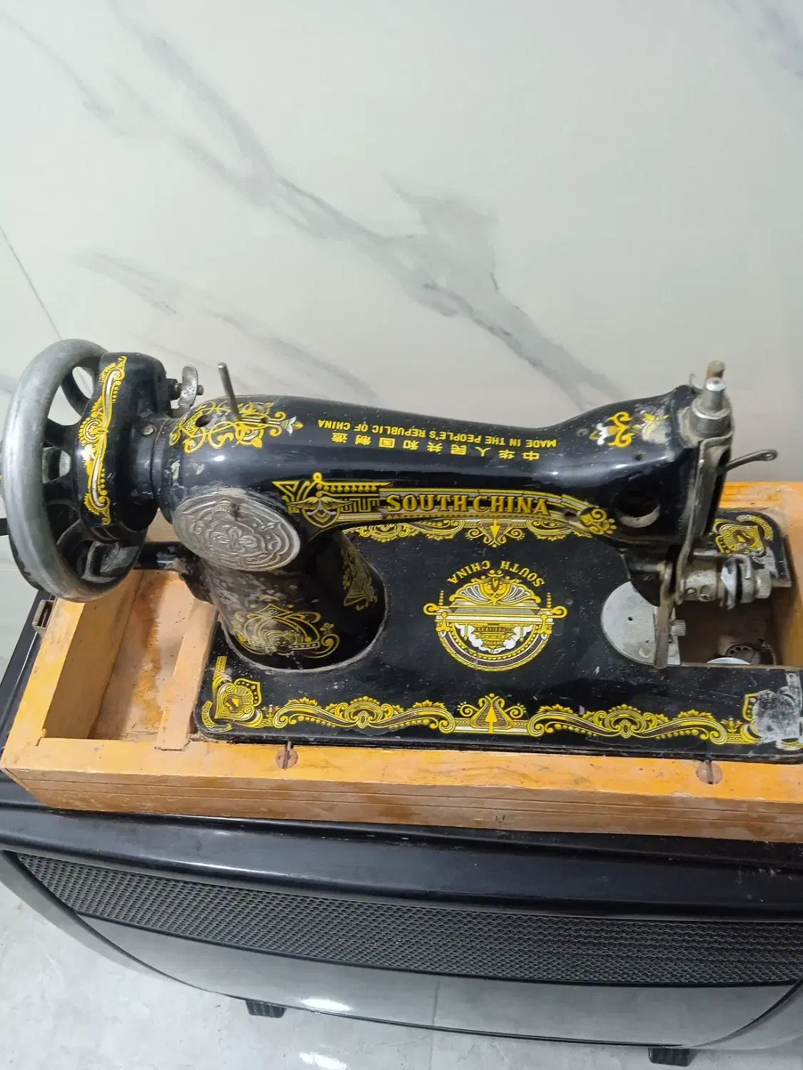 چرخ خیاطی قدیمی|چرخ خیاطی و ریسندگی|شیراز, رکن‌آباد|دیوار