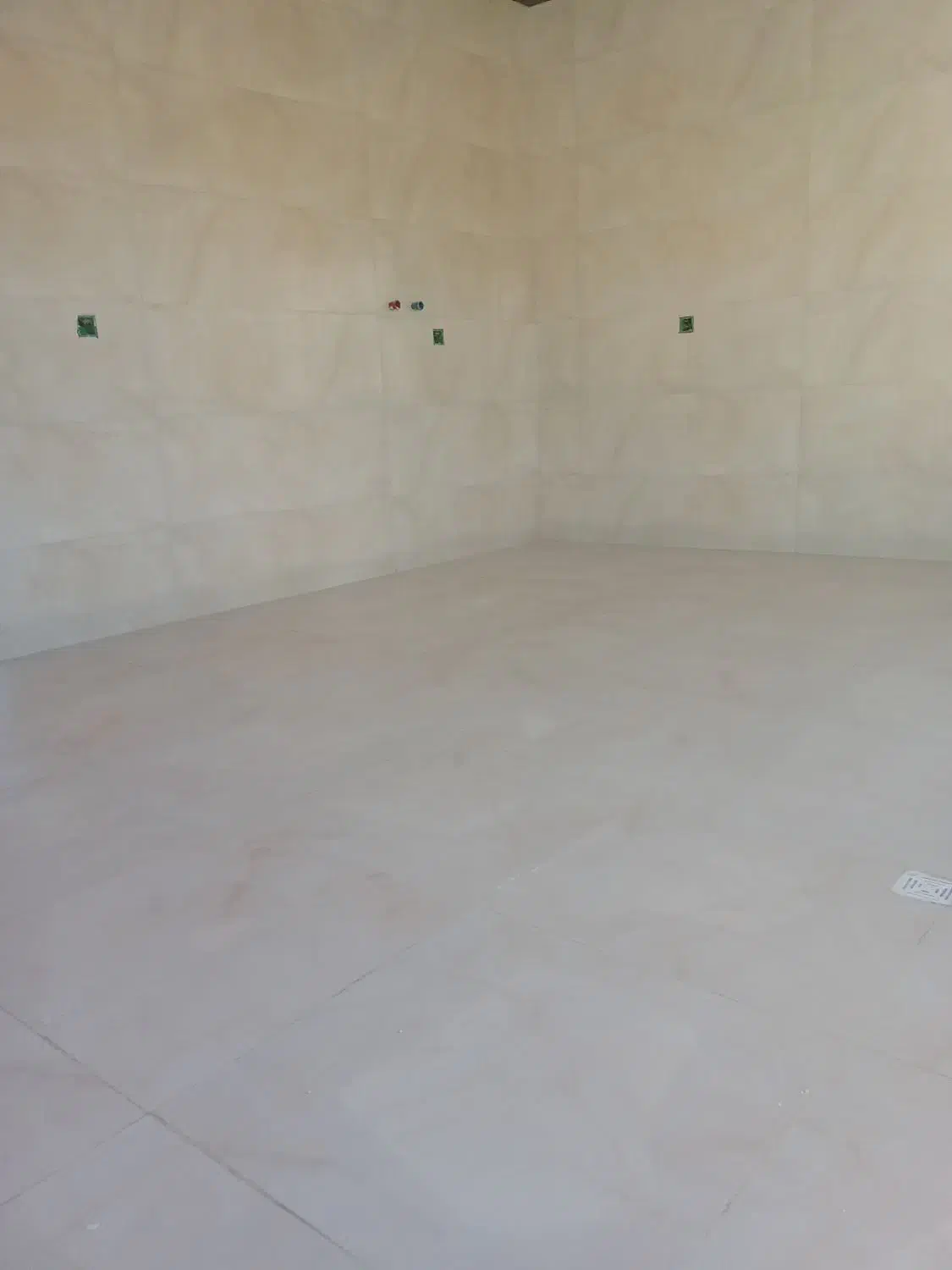 استای کاشی وسرامیک|خدمات پیشه و مهارت|میاندوآب, |دیوار