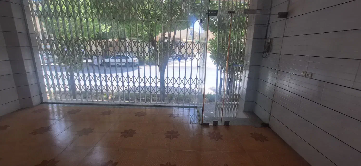 اجاره مغازه ۲۸ متری|اجارهٔ مغازه و غرفه|مبارکه, |دیوار