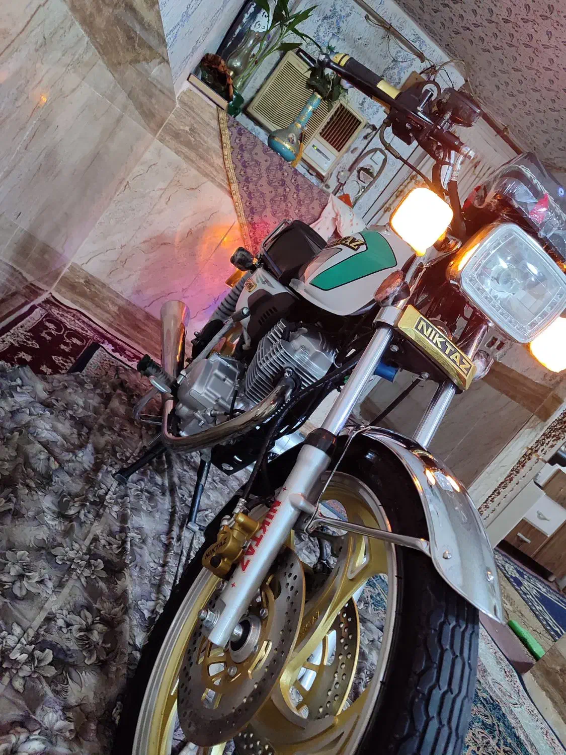 نیکتاز ۲۰۰|موتورسیکلت|گنبد کاووس, |دیوار