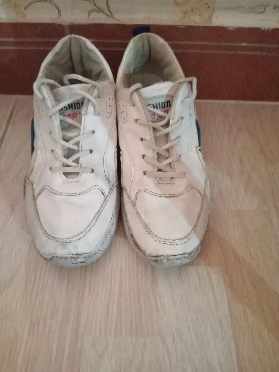 کفش  کتونی  زنانه سایز  ۳۹|کیف، کفش، کمربند|قزوین, |دیوار