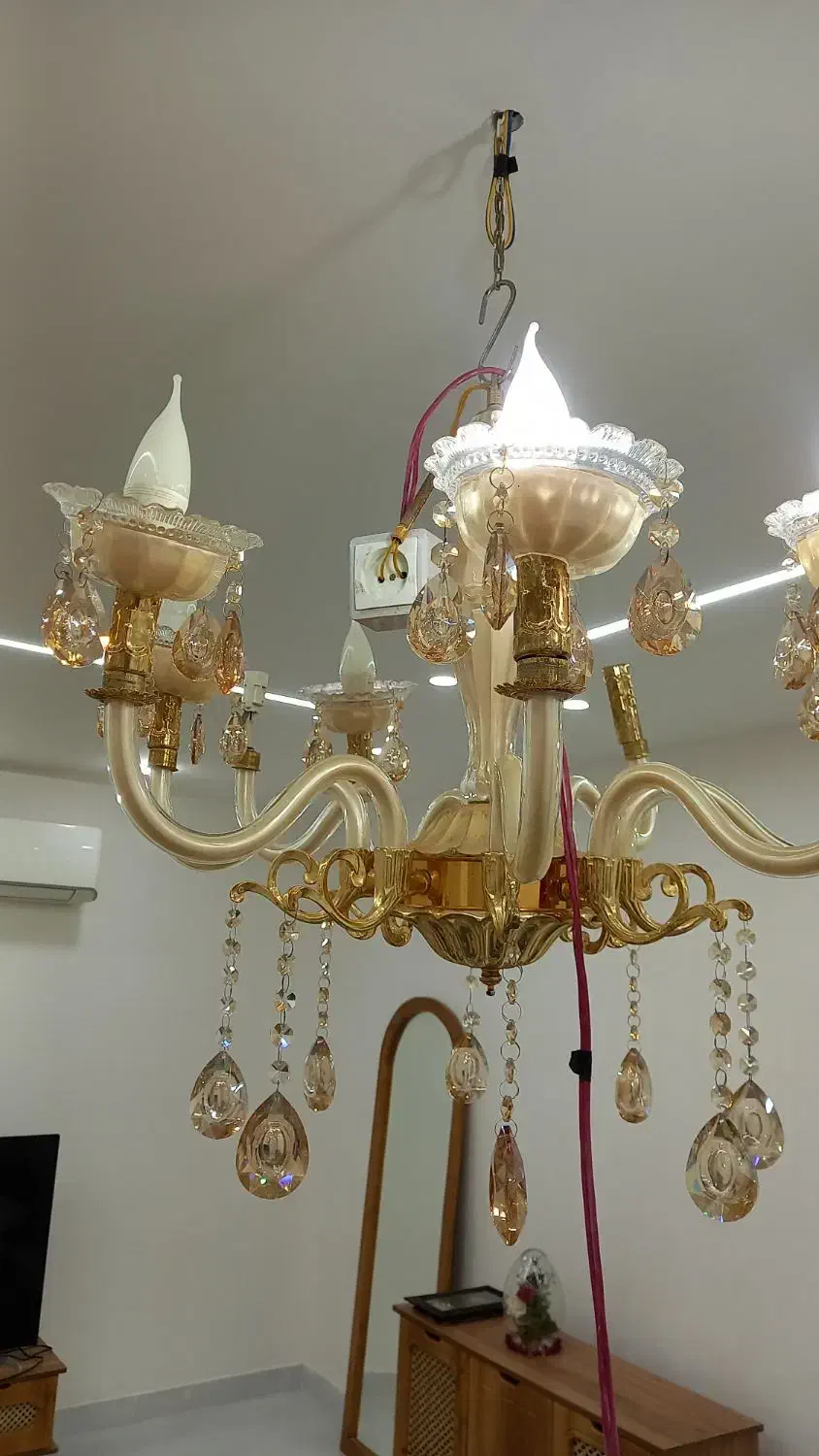 لوستر زیبا|لوستر و چراغ آویز|رشت, نظری|دیوار