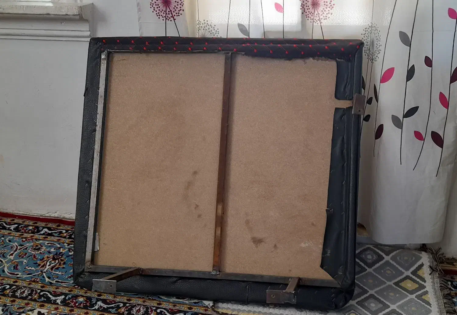 تخت ایسوزو|قطعات یدکی و لوازم جانبی|بروجرد, |دیوار