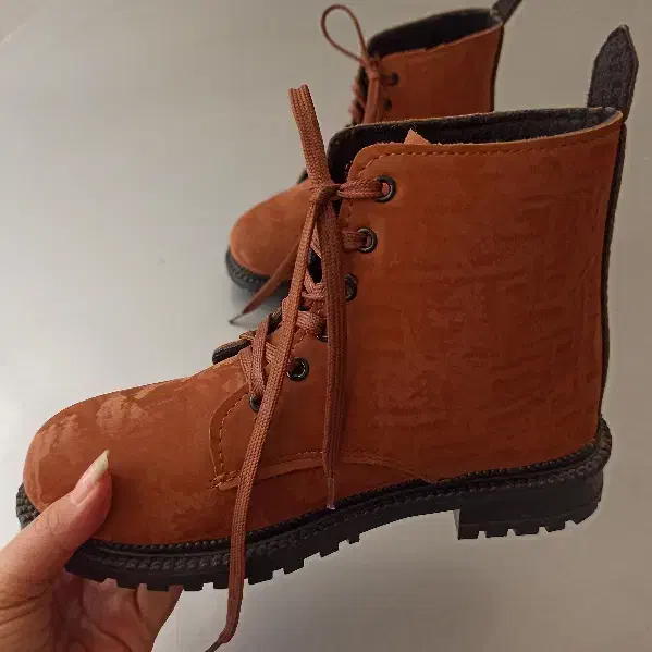 نیم بوت/چکمه/پوتین/سایز ۳۷/نو عسلی|کیف، کفش، کمربند|برخوار, |دیوار