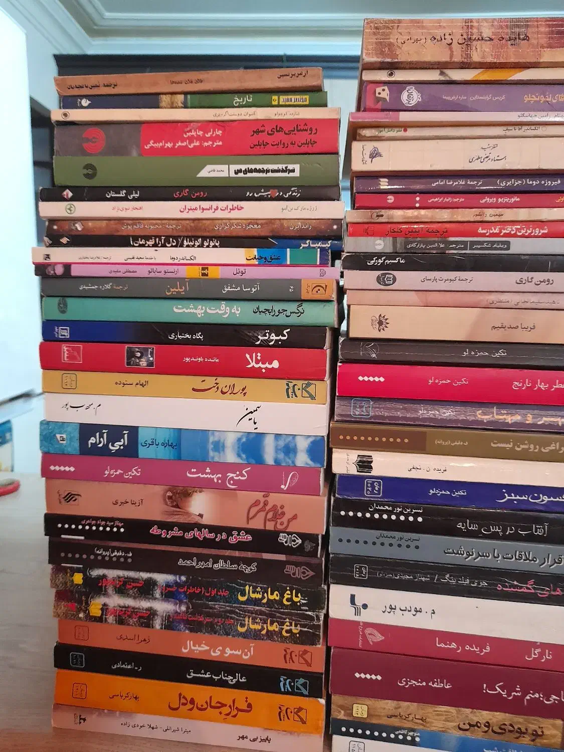 تعدادی کتاب تاریخی رمان ..‌|کتاب و مجله ادبی|اصفهان, ارداجی|دیوار