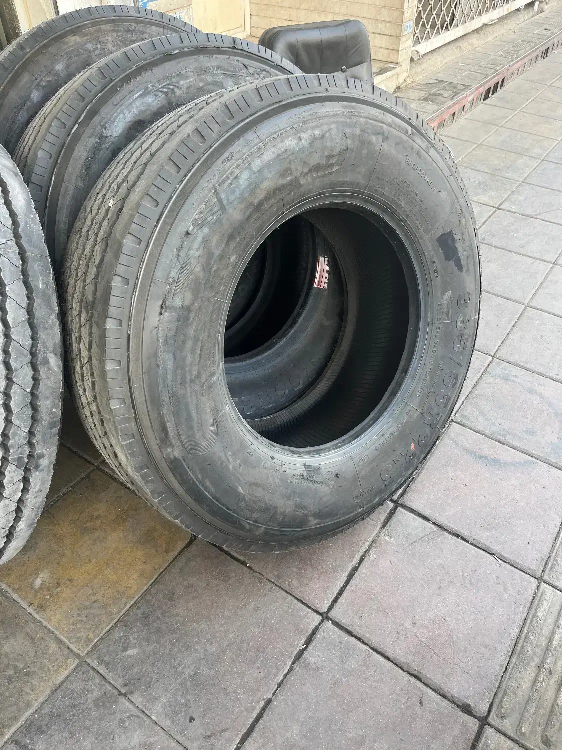 لاستیک رازی درجه ۲ و درجه ۳ گارانتی دار قیمت مناسب|قطعات یدکی و لوازم جانبی|کرج, عظیمیه|دیوار