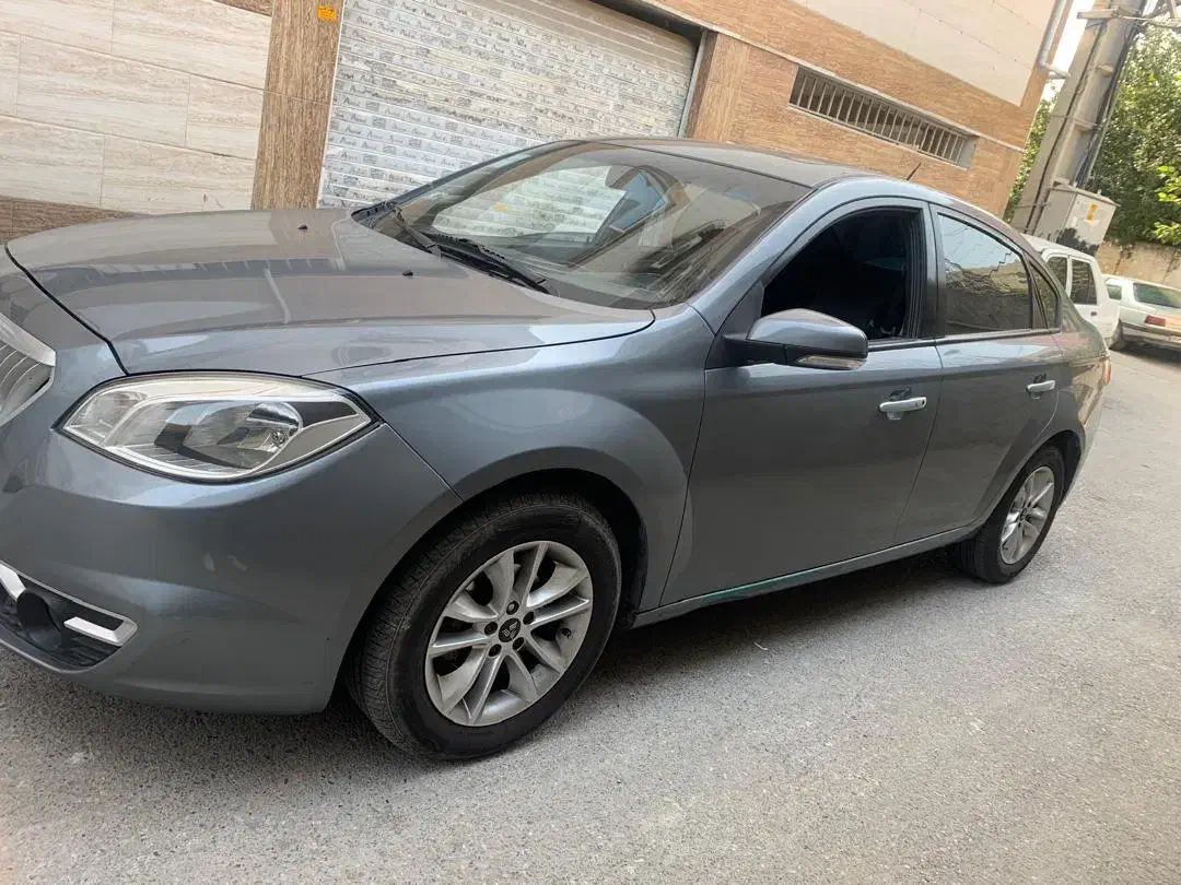 برلیانس موتور بزرگ ۹۷ اتومات|خودرو سواری و وانت|قائمشهر, |دیوار