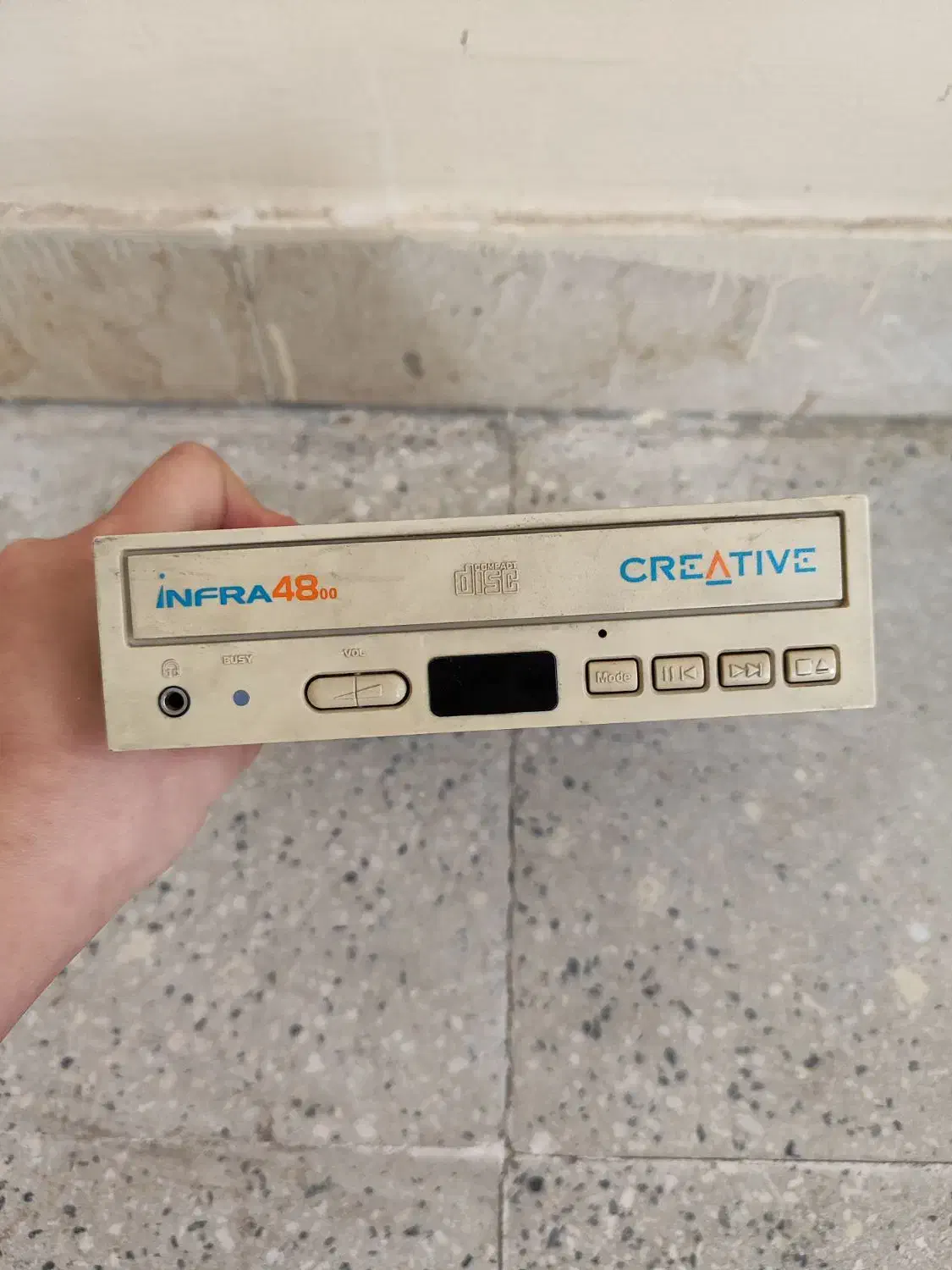 سی دی رام نوستالژیک|قطعات و لوازم جانبی رایانه|بومهن, |دیوار