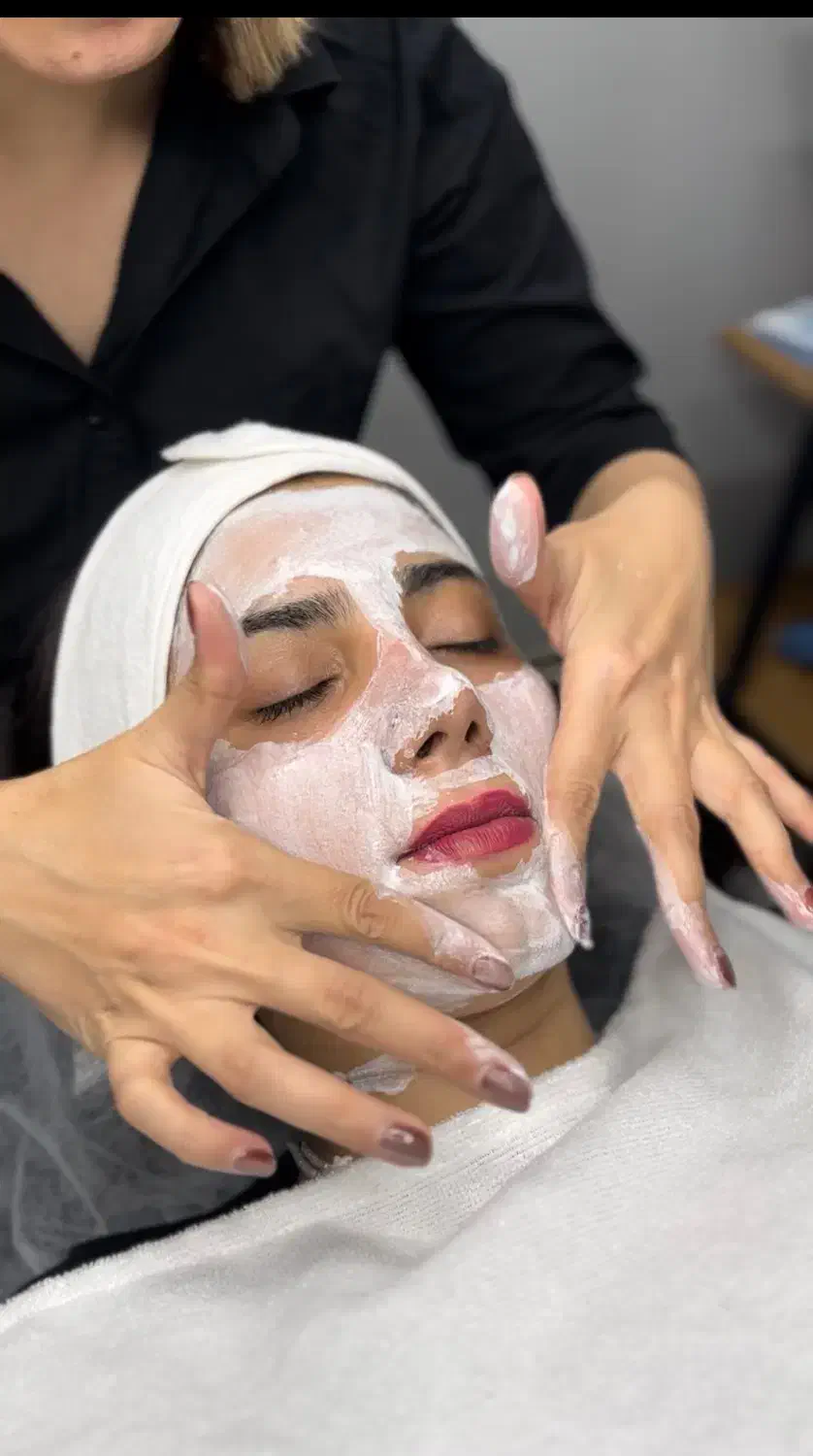 خدمات فیشال و لیزر تخفیف بلک فرایدی|خدمات آرایشگری و زیبایی|قائمشهر, |دیوار