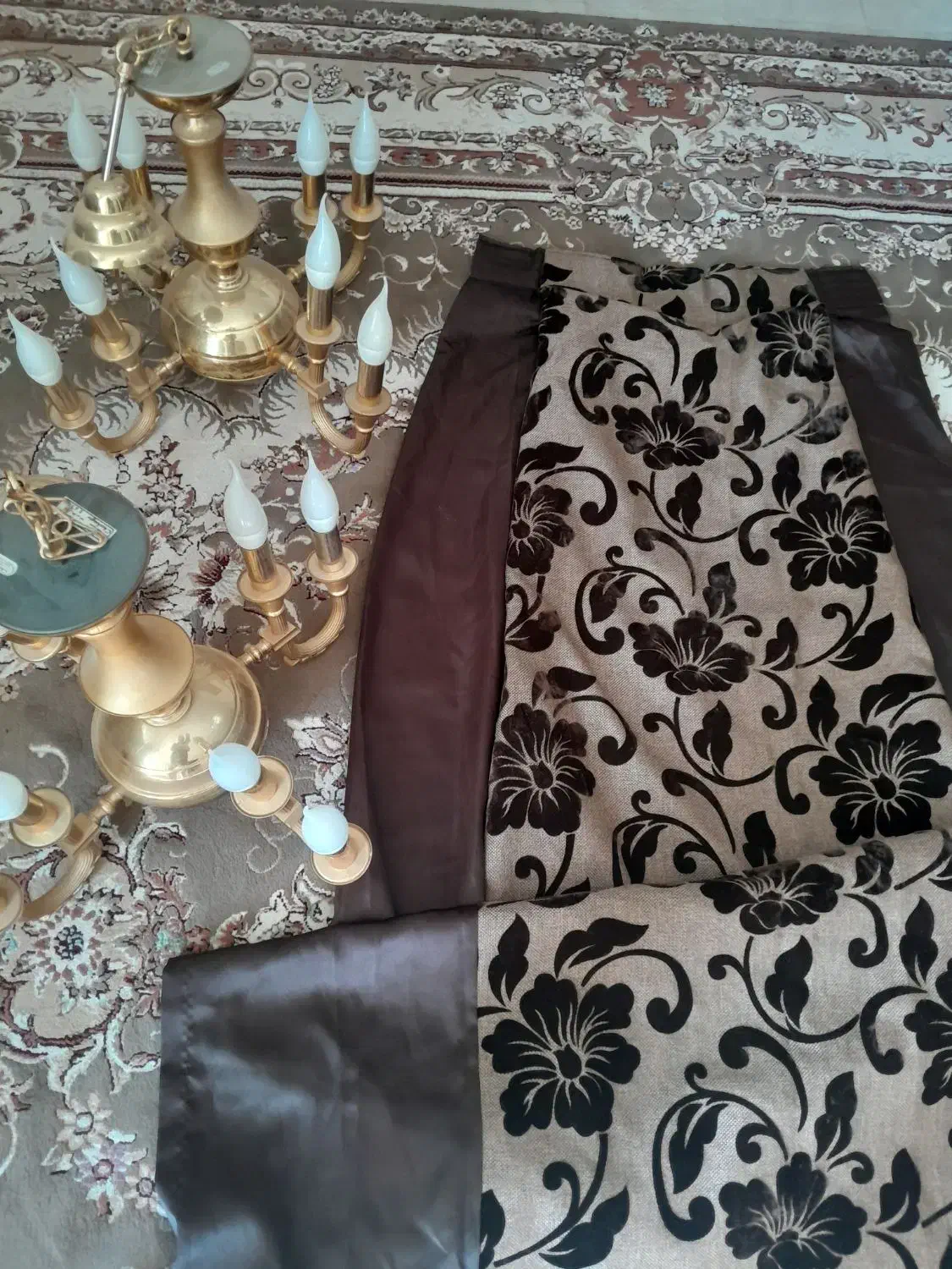 ۲عدد پرده به همراه شالش و دو عدد لوستر|پرده، رانر، رومیزی|گرمسار, |دیوار