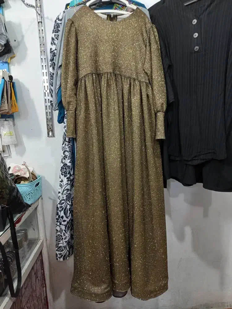 لباس|لباس|خورموج, |دیوار