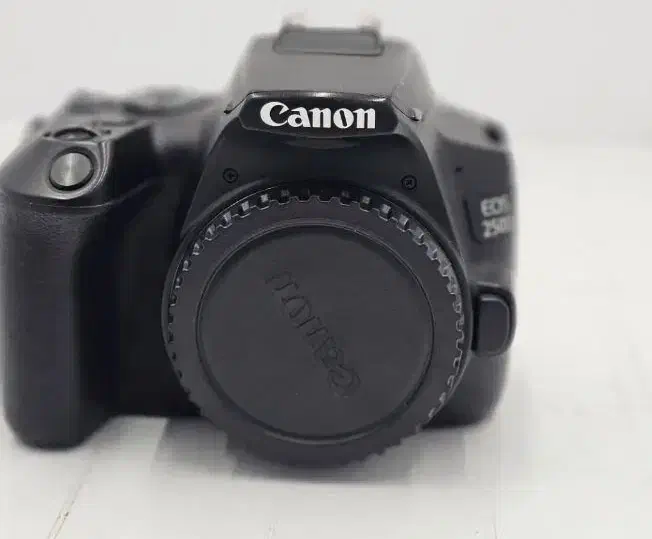 دوربین کنون ۲۵۰ دی|دوربین عکاسی و فیلم‌برداری|رفسنجان, |دیوار