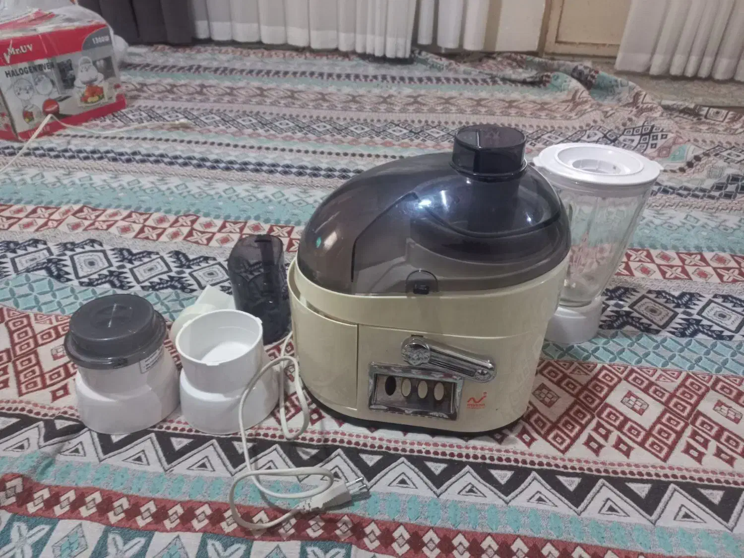 آبمیوه گیری و خرد کن چهار کاره|آبمیوه‌گیر و آب‌مرکبات‌گیر|اقبالیه, |دیوار