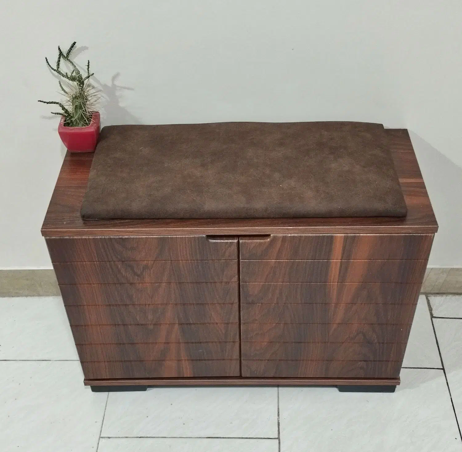 جاکفشی نشیمن دار ،کم جا کنار سالنی|جاکفشی، کمد، دراور|تهران, شهید رجایی|دیوار