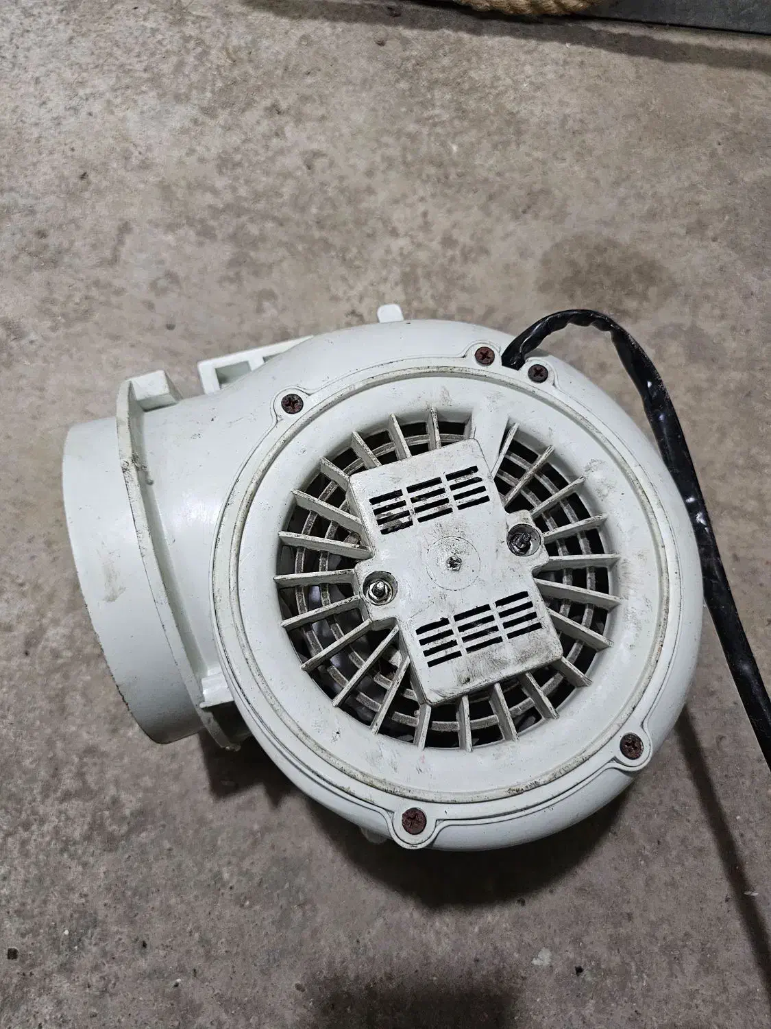 فن توربو برای هود|هود|رودسر, |دیوار