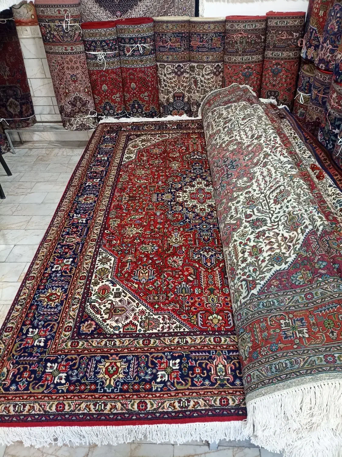 جفت شیش متری(۳×۲)نقشه قباآذرشهر|فرش|تهران, توحید|دیوار