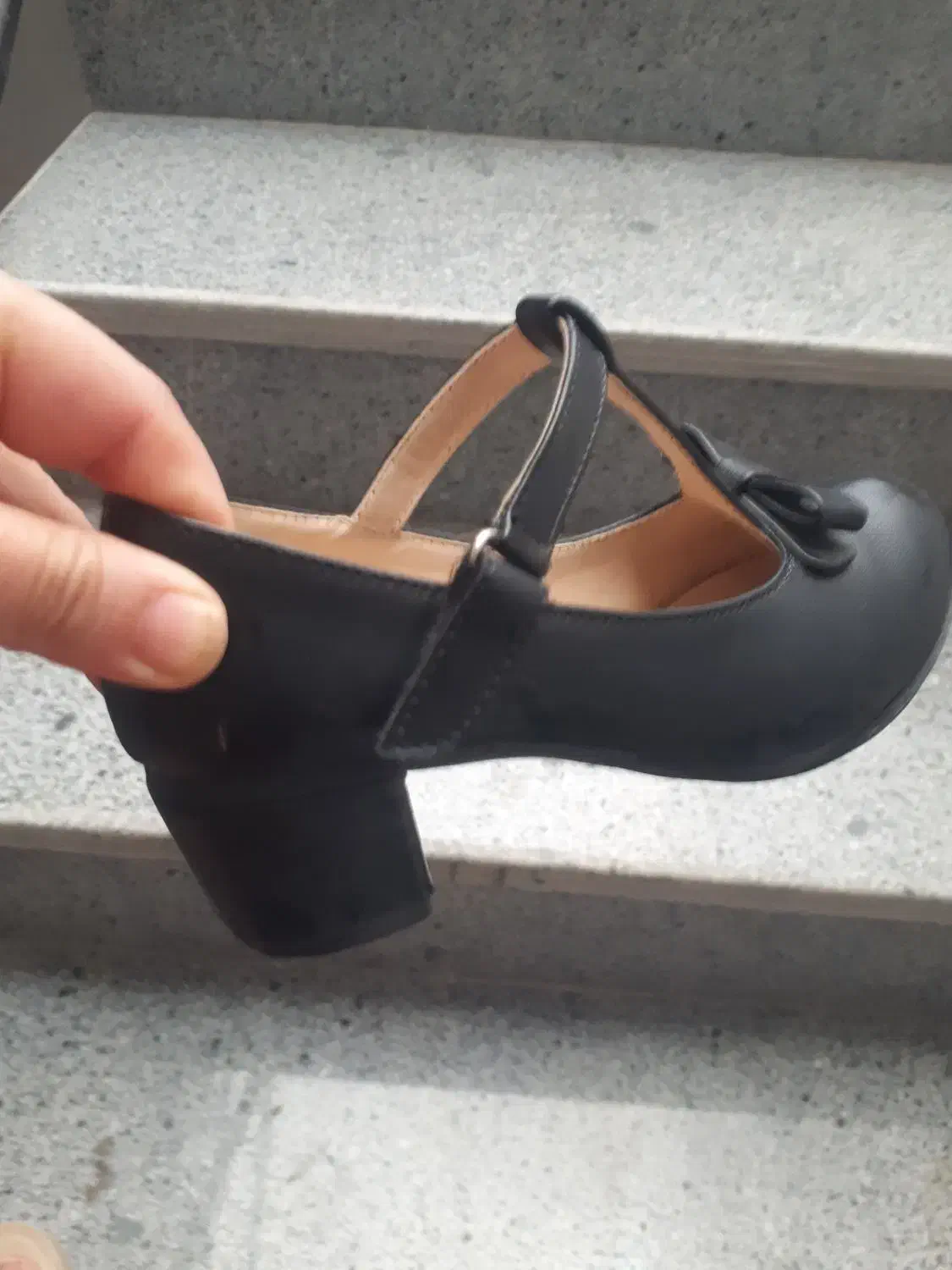 کفش مجلسی شیک وزیبا سایز ۲۸ نو.|کفش و لباس بچه|نیشابور, شهرک اندیشه|دیوار