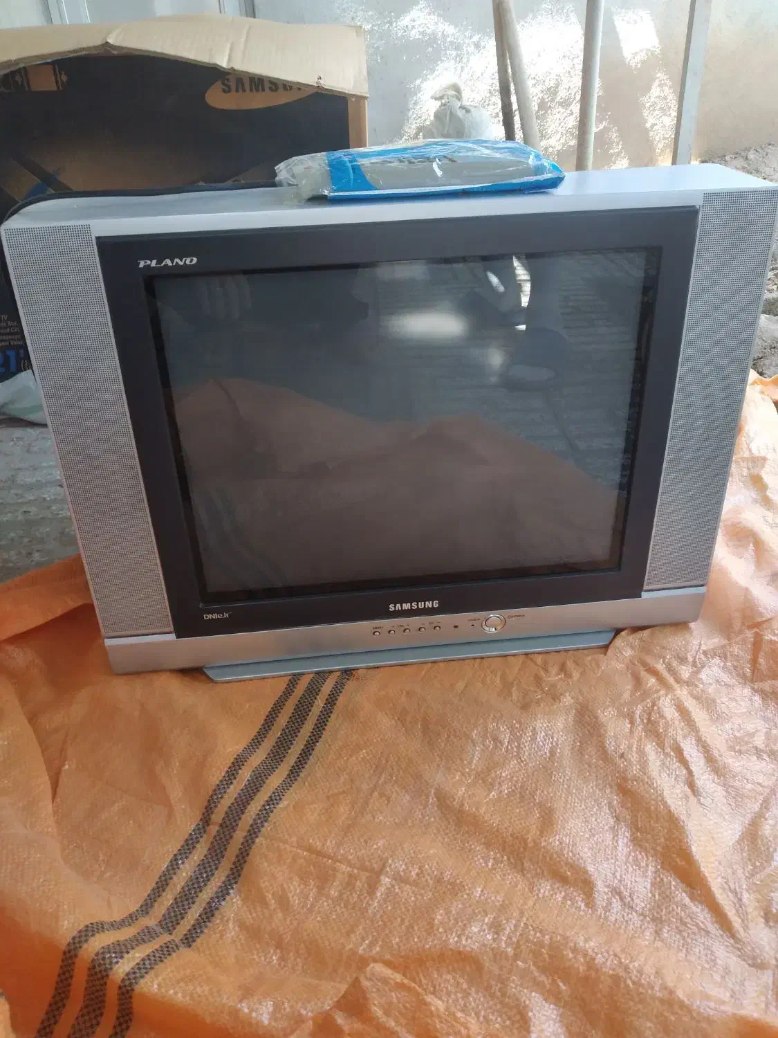 تلویزیون سامسونگ در حد نو ۲۱ اینچ|تلویزیون و پروژکتور|شاهرود, |دیوار