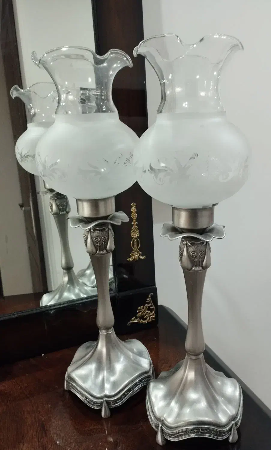 شمعدان پیوتر|چراغ خواب و آباژور|قم, باجک یک|دیوار