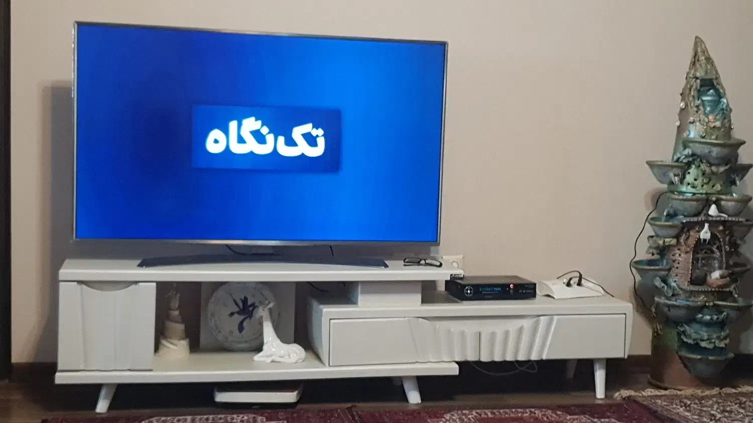 میز تلوزیون سبک مدرن (فروش بدلیل مهاجرت)|میز تلویزیون|رشت, معلم|دیوار