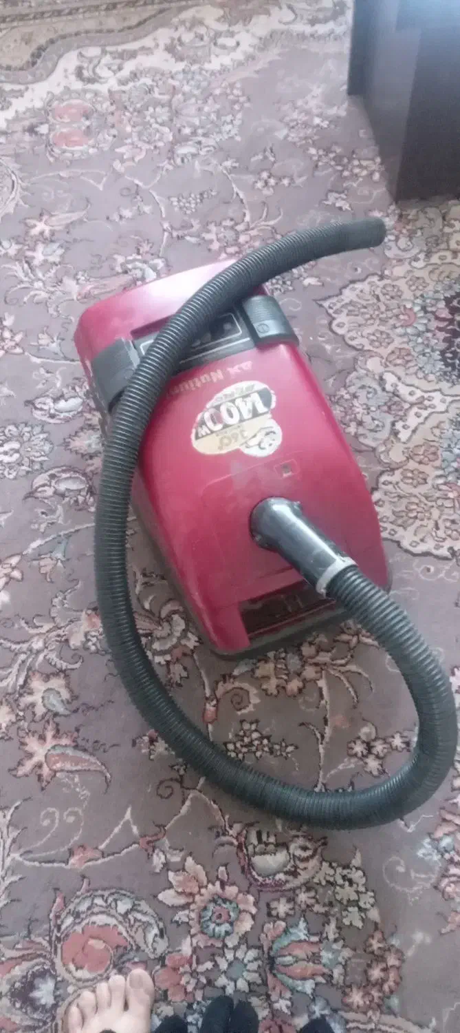 جاروبرقی|جاروبرقی، جارو شارژی، بخارشو|گلبهار, شهر جدید گلبهار|دیوار