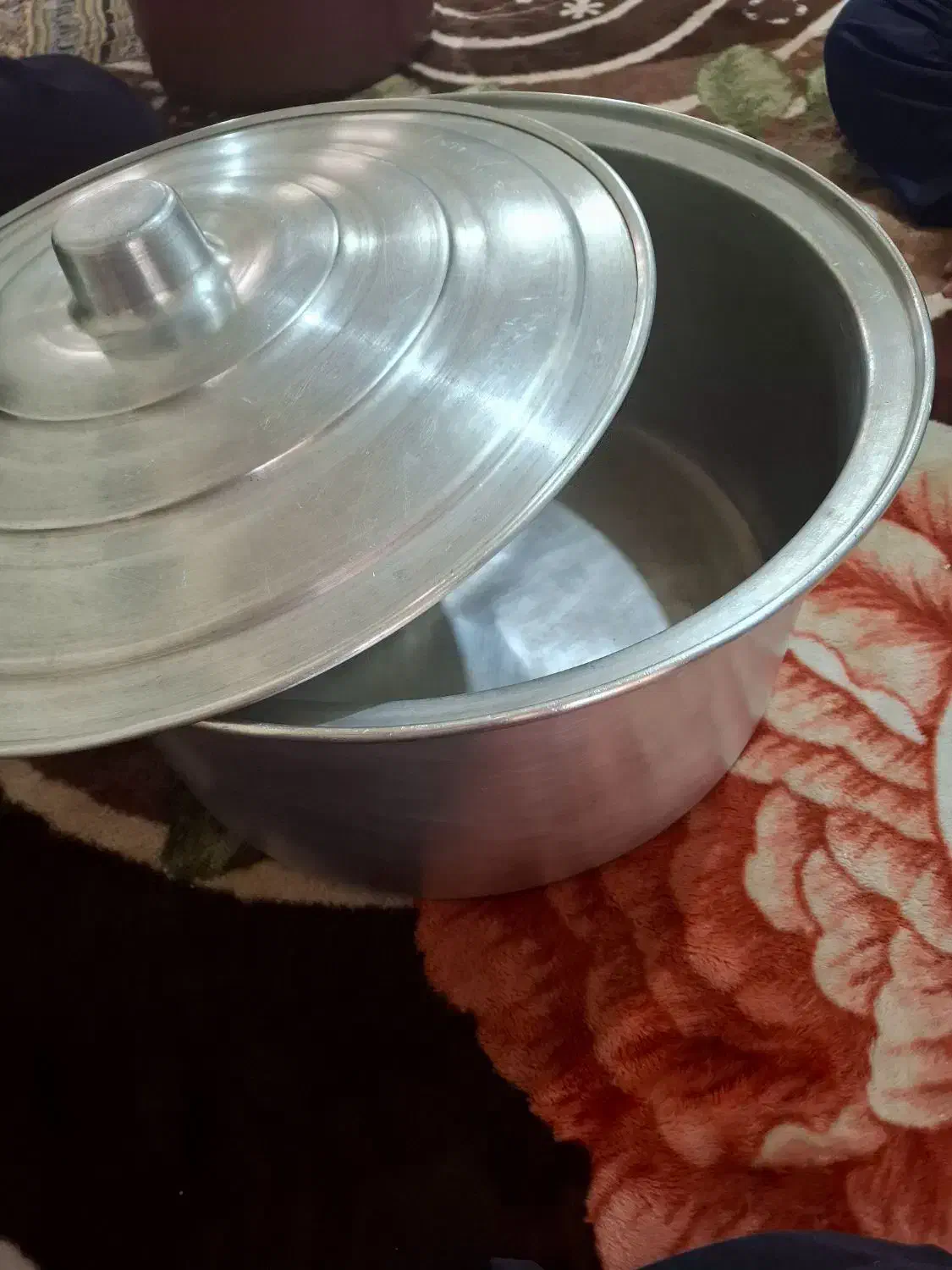 قابلمه|ظروف پخت‌وپز|ایلام, |دیوار