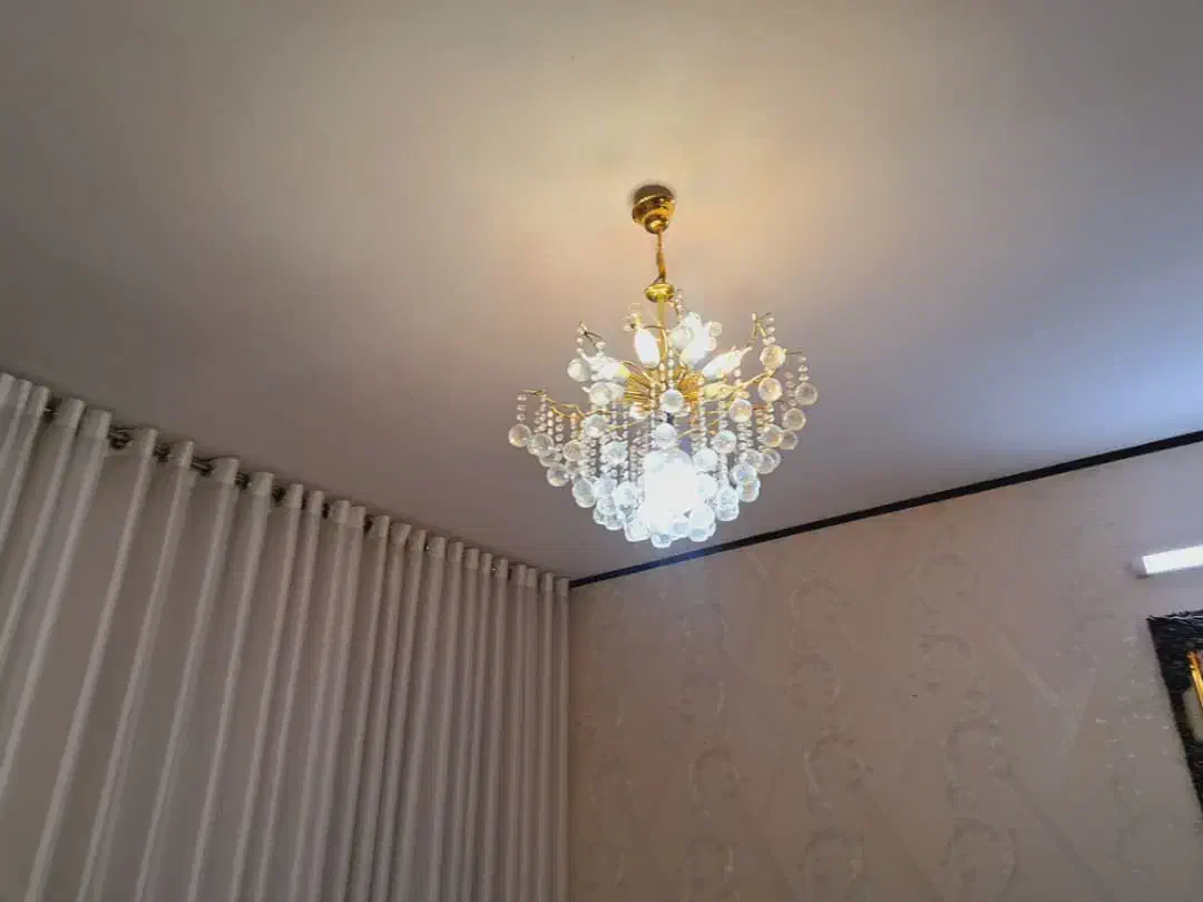 دو عدد لوستر در حد نو|لوستر و چراغ آویز|شیراز, شهرک کوشکک|دیوار