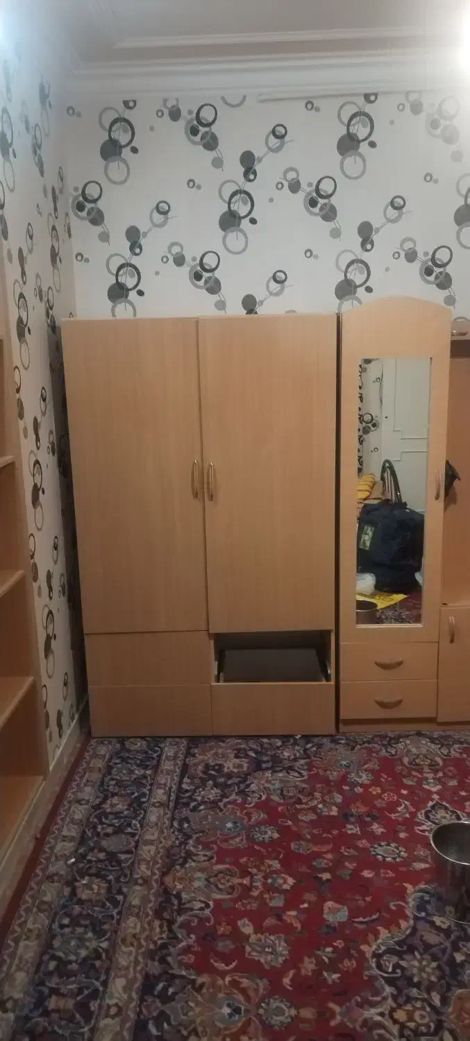 کمد لباس به همراه آینه|جاکفشی، کمد، دراور|سبزوار, قصبه اب یمین|دیوار