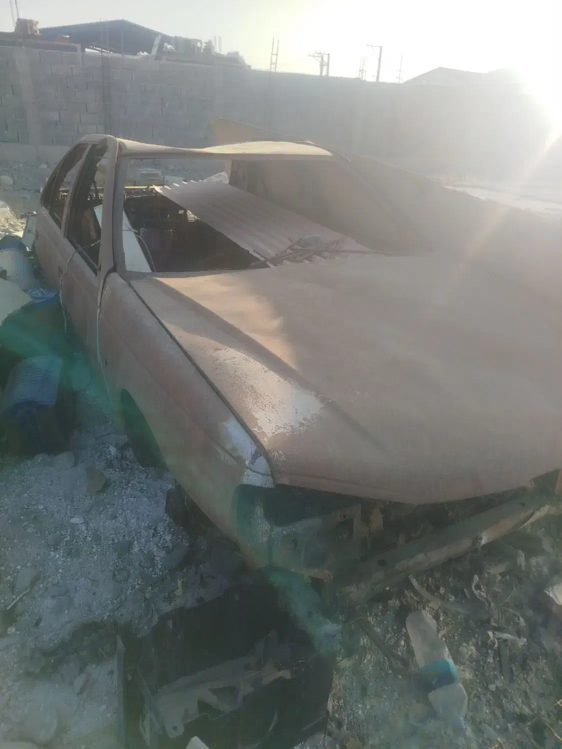 پارس معمولی مدل ۹۶رنگ سفید مدارک کامل|خودرو سواری و وانت|جیرفت, |دیوار