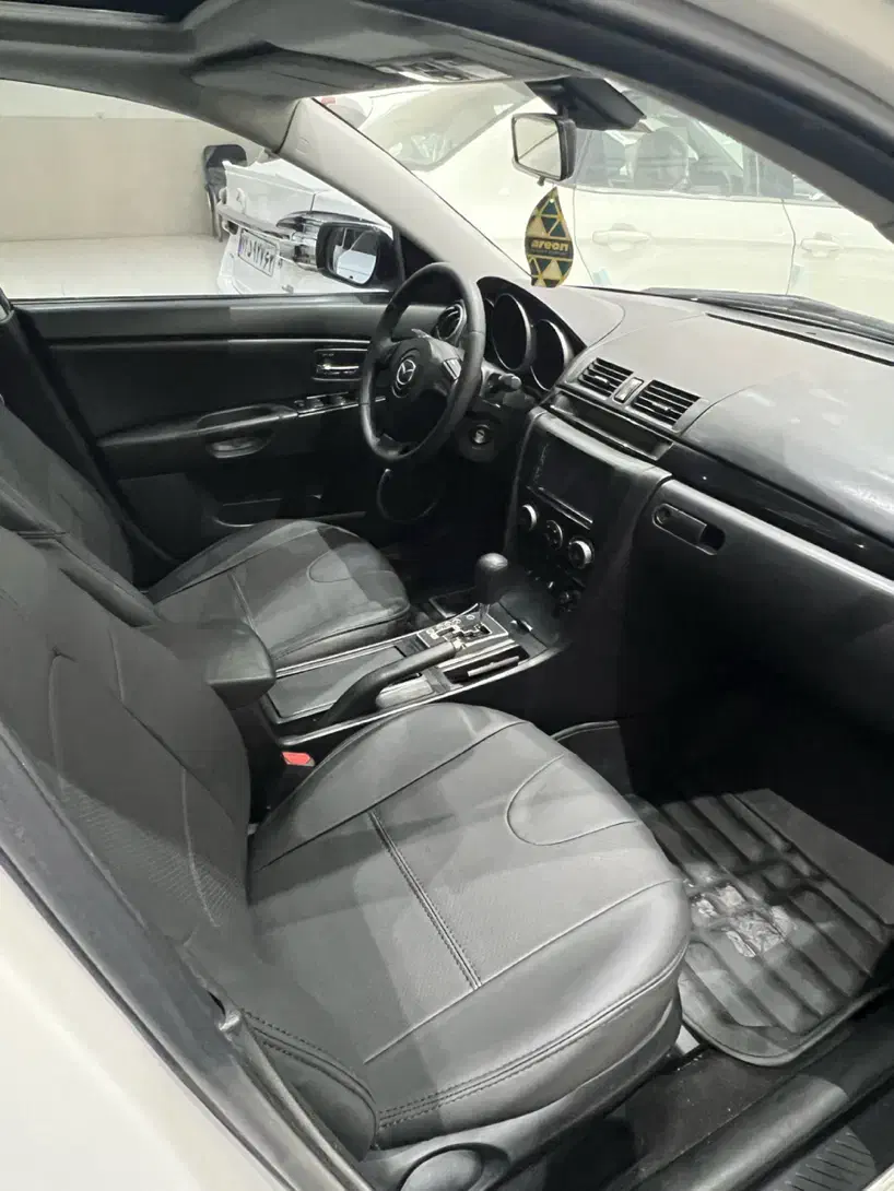 مزدا ۳ تیپ ۳ فول در حد سفید مدل ۱۳۸۸|خودرو سواری و وانت|کرمان, |دیوار