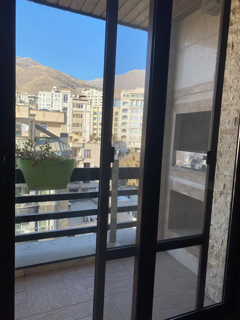 ۱۶۰ متر ، سه خواب ، خیابان سپند