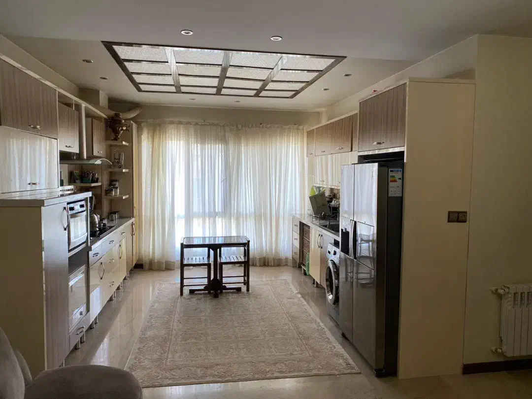 ۸۸ متر دو خواب رو به افتاب /عکس واقعی نزدیک کاشانی