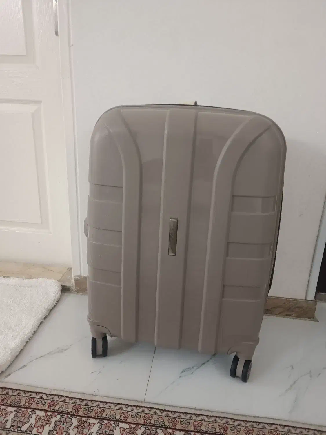 چمدان نشگن ترک|کیف، کفش، کمربند|کهریزک, |دیوار