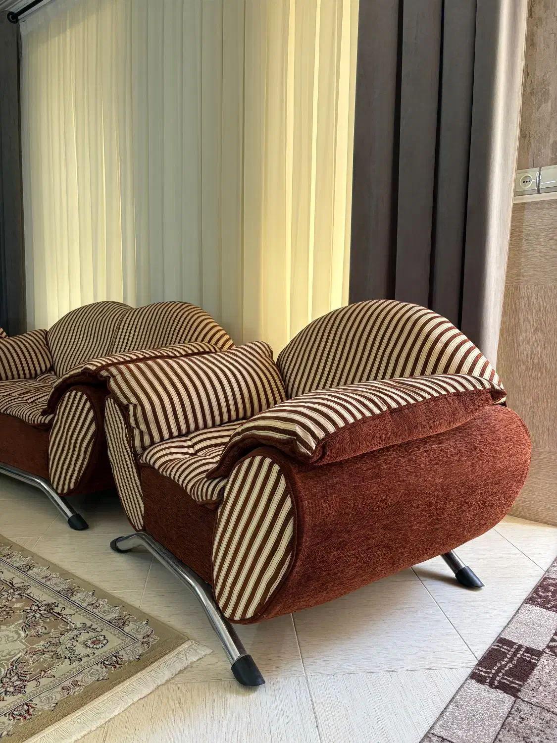 مبل راحتی|مبلمان خانگی و میز عسلی|سیرجان, |دیوار