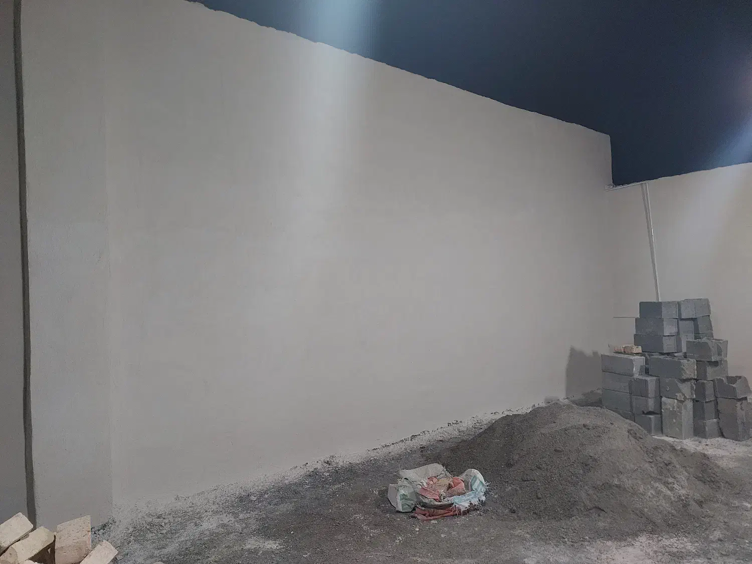 اجاره مغازه ۹۰ متری بر بلوار امام رضا|اجارهٔ مغازه و غرفه|قم, چهل درخت‎|دیوار