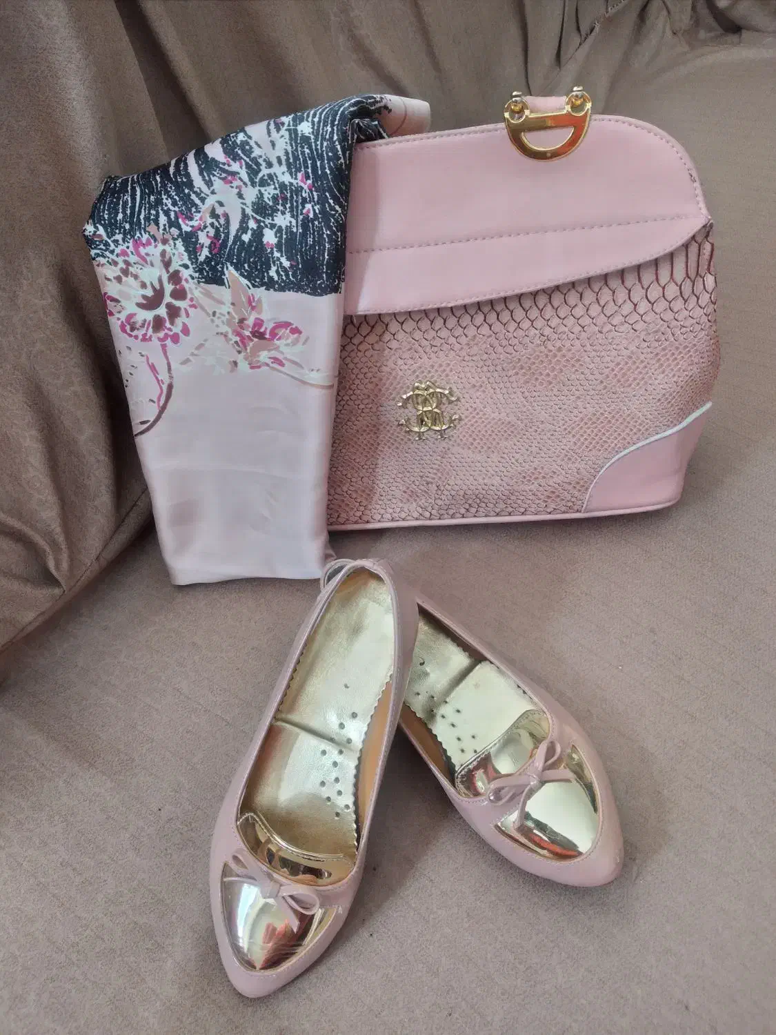 ست گلبهی|کیف، کفش، کمربند|اردبیل, |دیوار