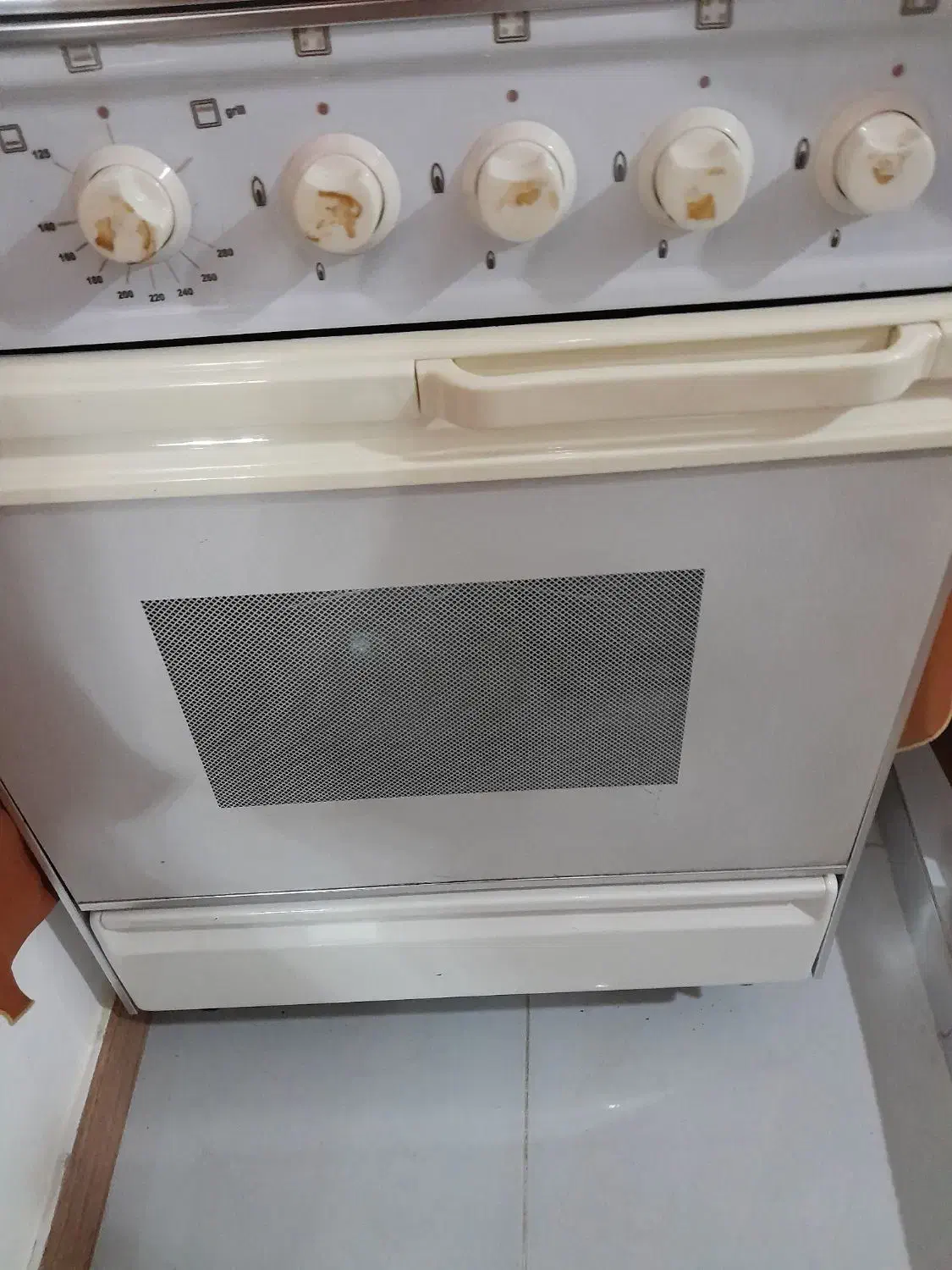 فروش یک سری وسایل منزل به علت کمبود جا|عمده‌فروشی|رشت, کوی طالقانی|دیوار