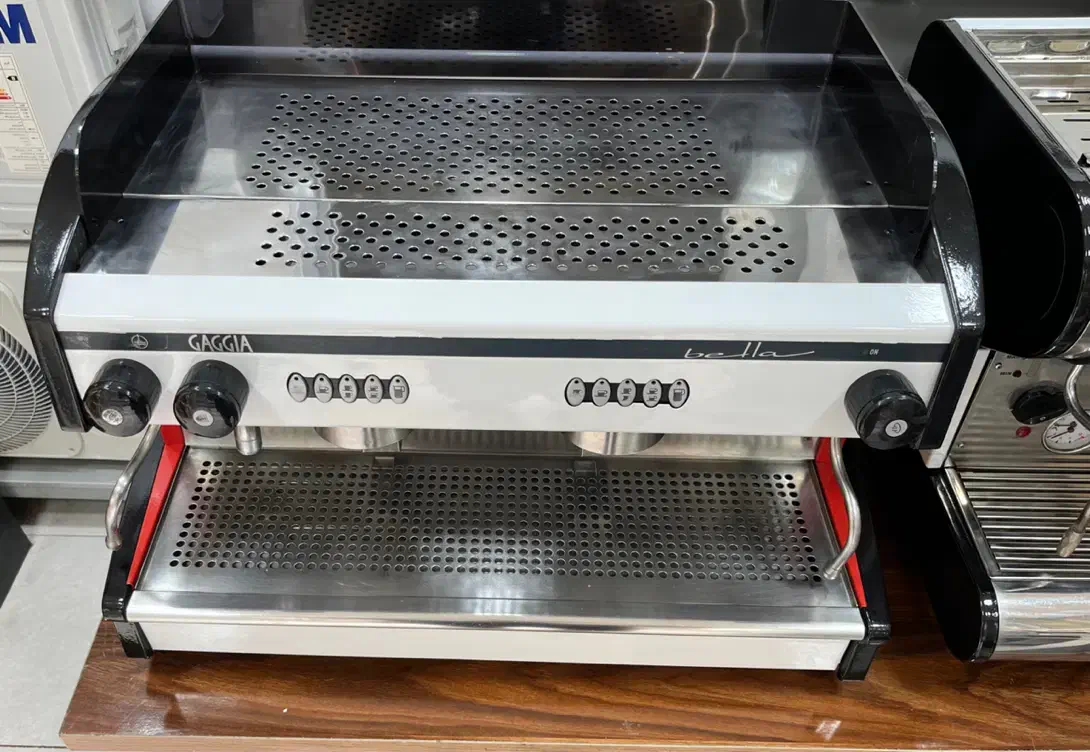 دستگاه اسپرسو گاگیا(گاجا)|کافیشاپ و رستوران|کرمانشاه, |دیوار